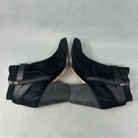 Cole Haan 'Minna' Bootie, Black Suede, Womens Size 7B. - Picture 9 of 12